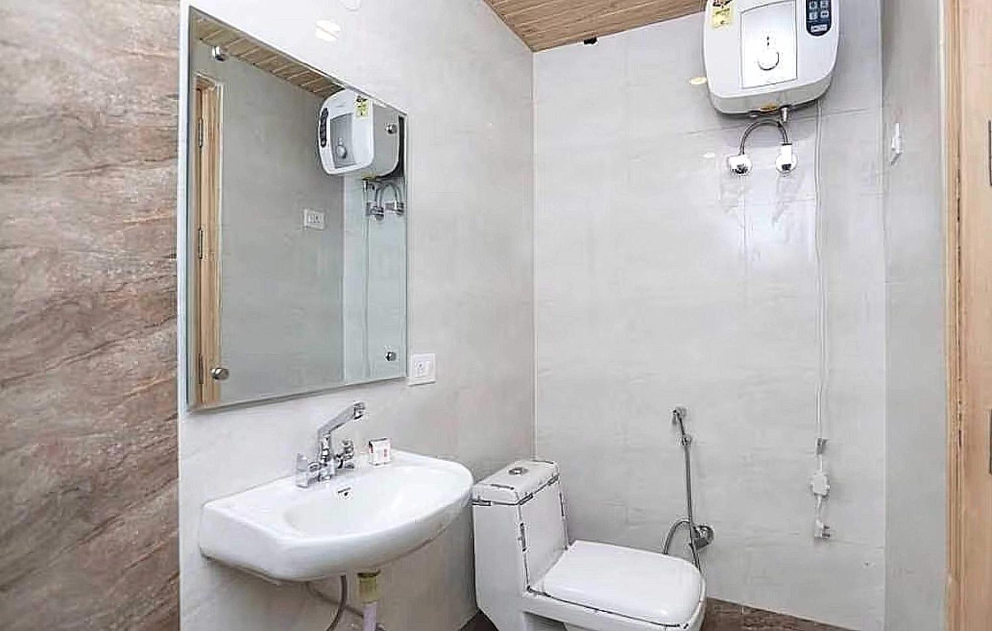Hotel O Rl Residency Ghaziabad Ngoại thất bức ảnh